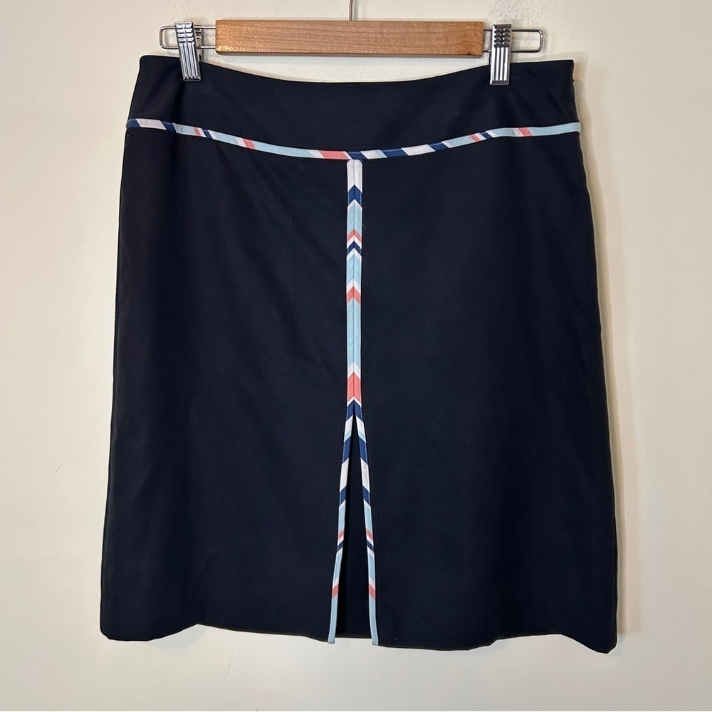 LOFT Black Pencil Skirt with Chevron front Pleat Size 8